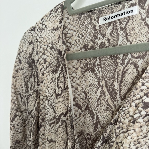 Reformation Monica Wrap Dress Snake Skin - never worn - Picture 7 of 8